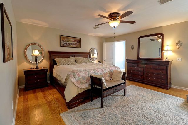 654 County Rd 21, Headland, AL 36345