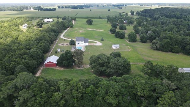 654 County Rd 21, Headland, AL 36345