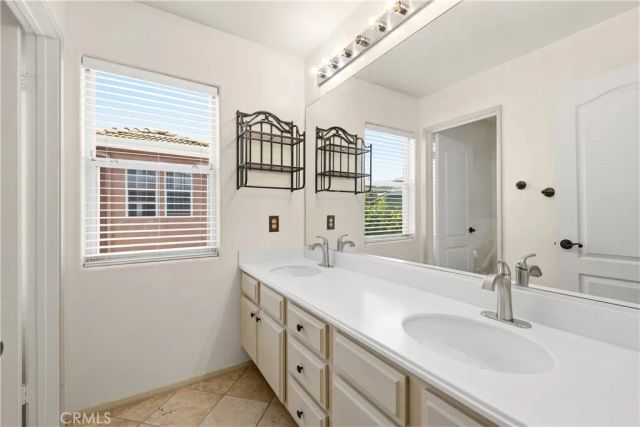 30440 Novato, Murrieta, CA 92563