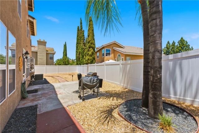 30440 Novato, Murrieta, CA 92563
