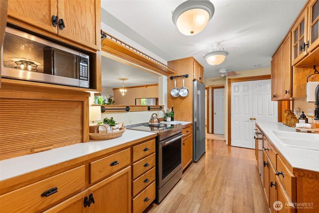 13423 100th Street NW, Gig Harbor, WA 98329
