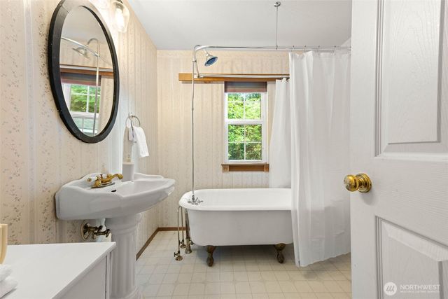 13423 100th Street NW, Gig Harbor, WA 98329