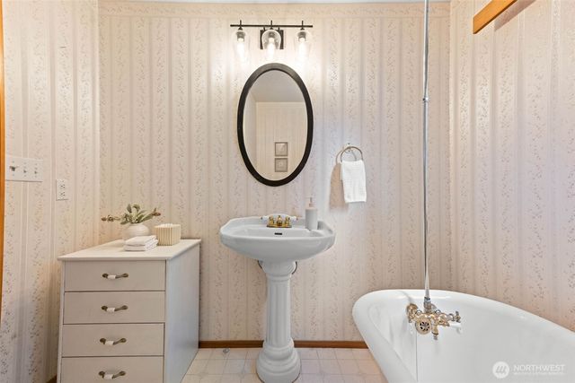 13423 100th Street NW, Gig Harbor, WA 98329