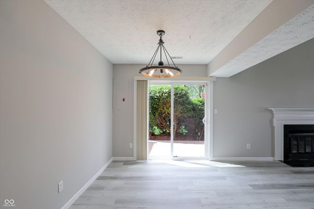 9303 Golden Oaks W, Indianapolis, IN 46260