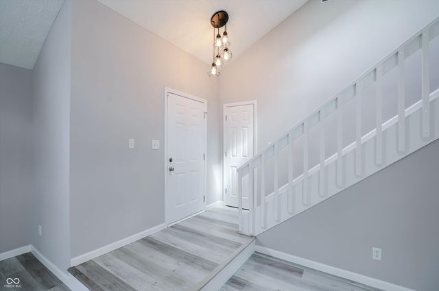 9303 Golden Oaks W, Indianapolis, IN 46260