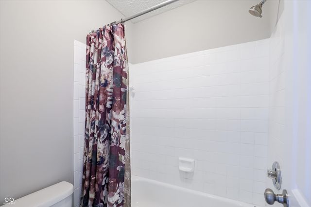 9303 Golden Oaks W, Indianapolis, IN 46260