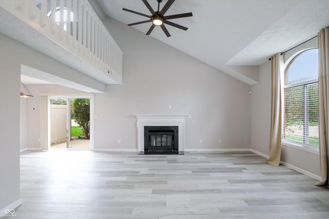 9303 Golden Oaks W, Indianapolis, IN 46260