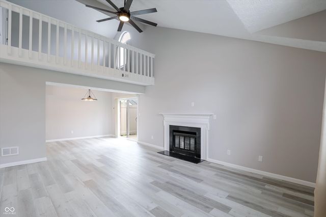 9303 Golden Oaks W, Indianapolis, IN 46260