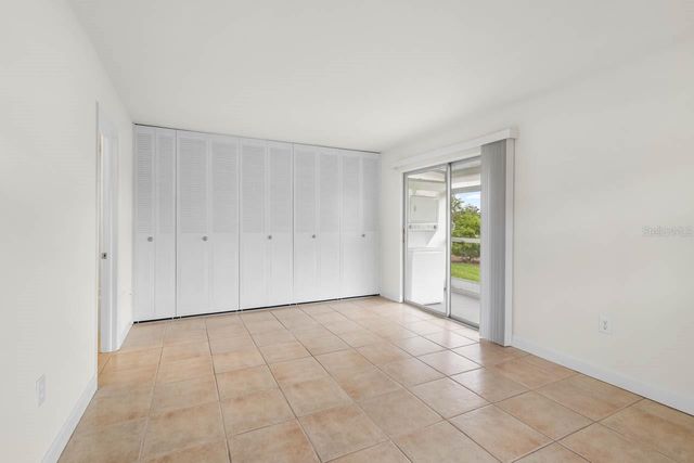 201 KINGS BOULEVARD 19, Sun City Center, FL 33573
