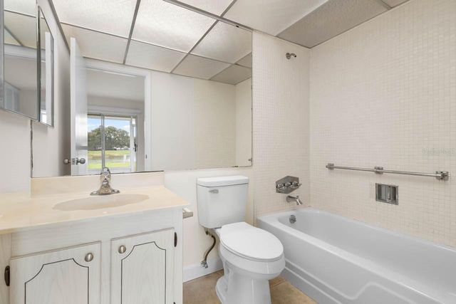 201 KINGS BOULEVARD 19, Sun City Center, FL 33573