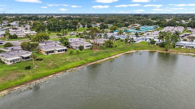201 KINGS BOULEVARD 19, Sun City Center, FL 33573