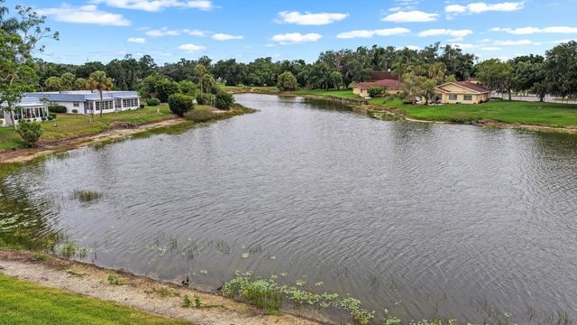 201 KINGS BOULEVARD 19, Sun City Center, FL 33573