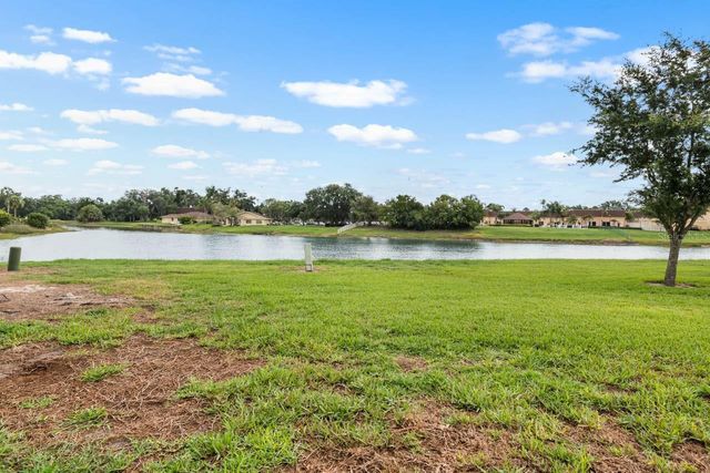 201 KINGS BOULEVARD 19, Sun City Center, FL 33573
