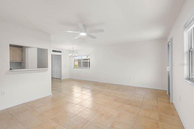 201 KINGS BOULEVARD 19, Sun City Center, FL 33573