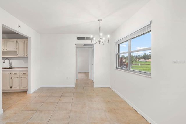 201 KINGS BOULEVARD 19, Sun City Center, FL 33573