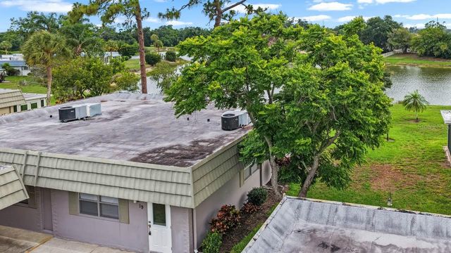 201 KINGS BOULEVARD 19, Sun City Center, FL 33573