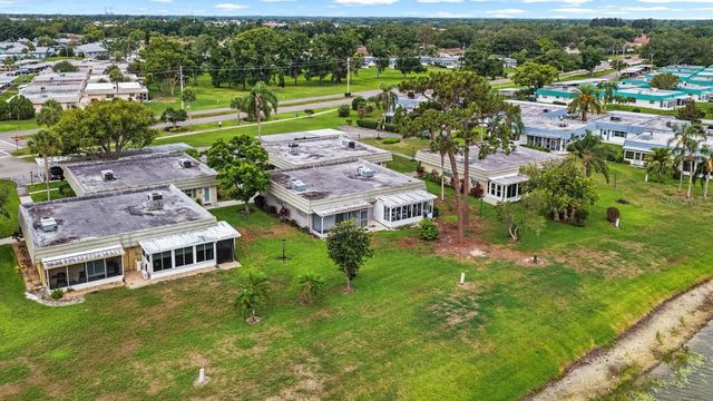 201 KINGS BOULEVARD 19, Sun City Center, FL 33573
