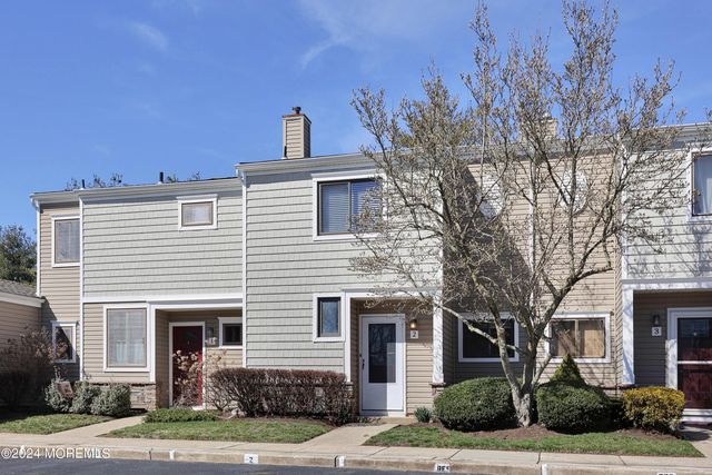 2 Elizabeth Court, Tinton Falls, NJ 07724