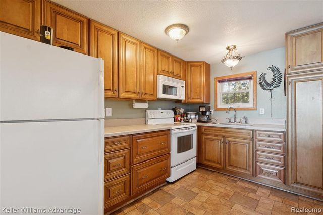 4469 Canal Drive, Harrison, MI 48625