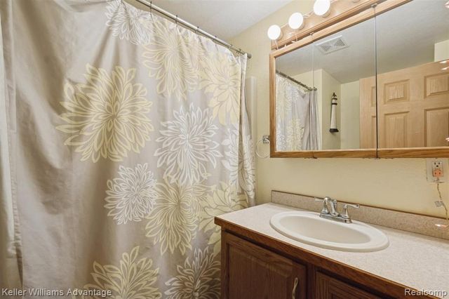 4469 Canal Drive, Harrison, MI 48625