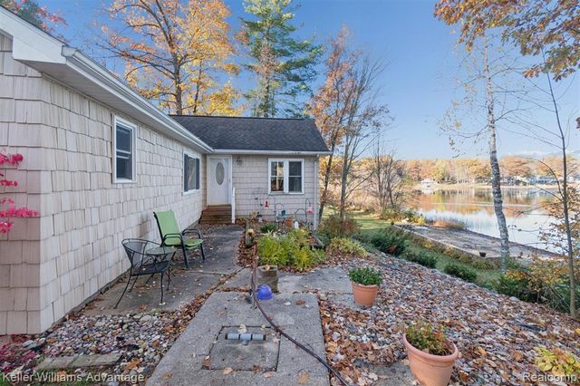 4469 Canal Drive, Harrison, MI 48625