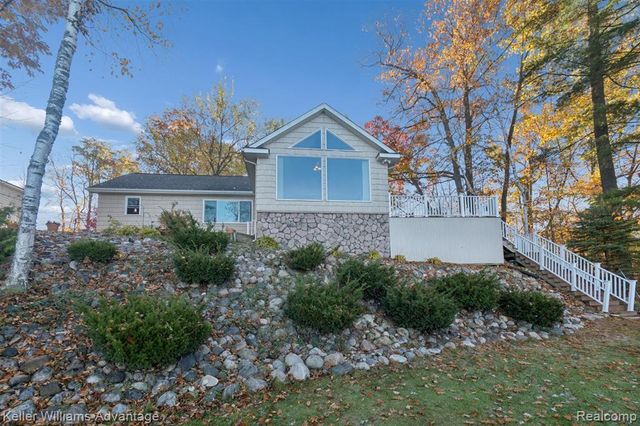 4469 Canal Drive, Harrison, MI 48625