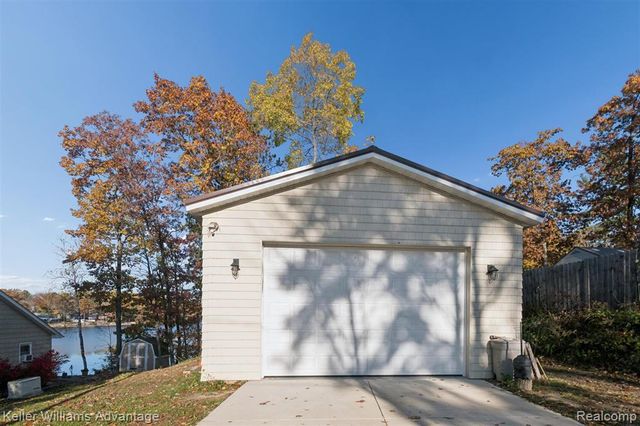 4469 Canal Drive, Harrison, MI 48625