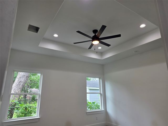 322 W Brownlee Avenue, Dallas, TX 75224
