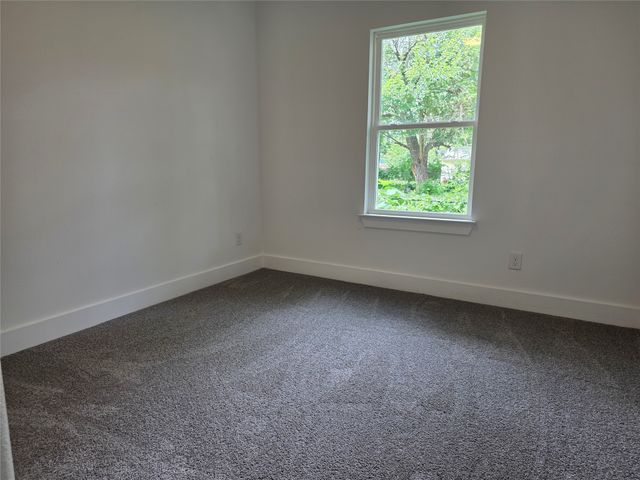 322 W Brownlee Avenue, Dallas, TX 75224