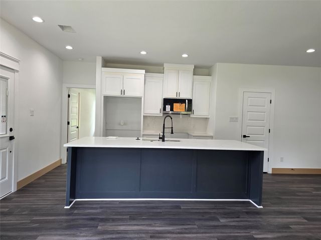 322 W Brownlee Avenue, Dallas, TX 75224