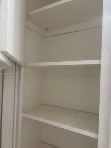 719 NE 16th Ave 719B, Fort Lauderdale, FL 33304