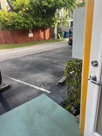 719 NE 16th Ave 719B, Fort Lauderdale, FL 33304