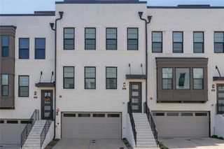 824 Stone Ridge Lane, Atlanta, GA 30324