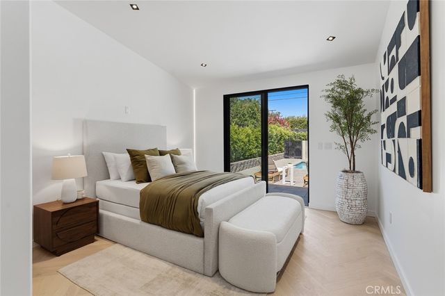 5500 Fenwood, Woodland Hills, CA 91367