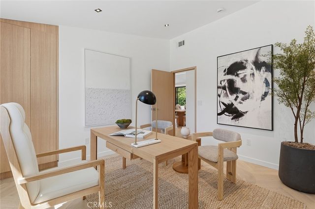 5500 Fenwood, Woodland Hills, CA 91367