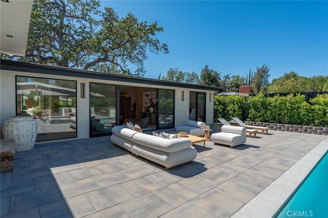 5500 Fenwood, Woodland Hills, CA 91367