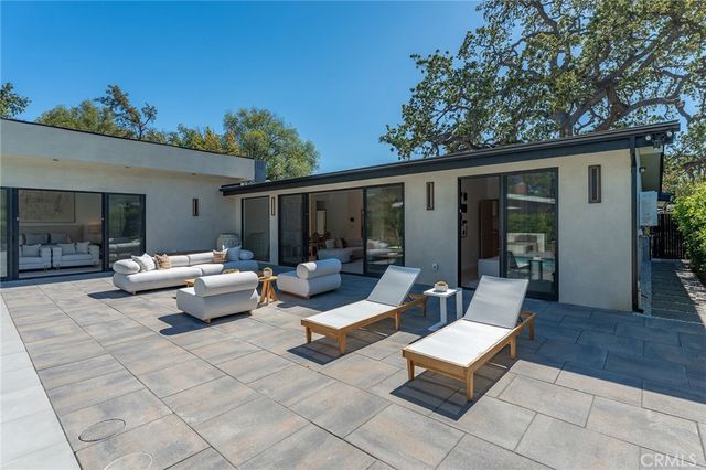 5500 Fenwood, Woodland Hills, CA 91367
