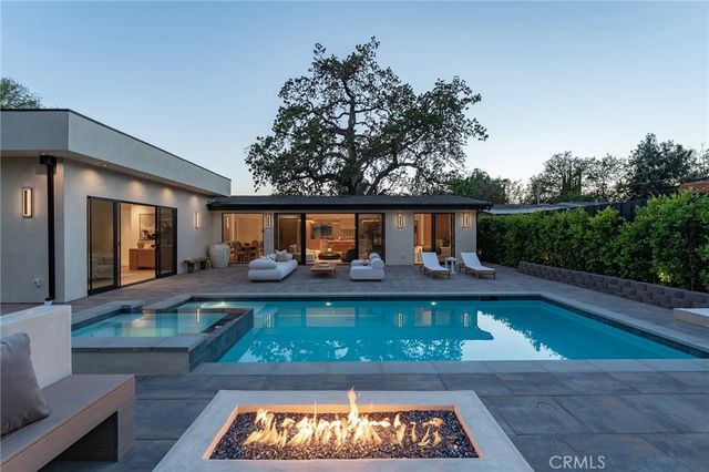 5500 Fenwood, Woodland Hills, CA 91367