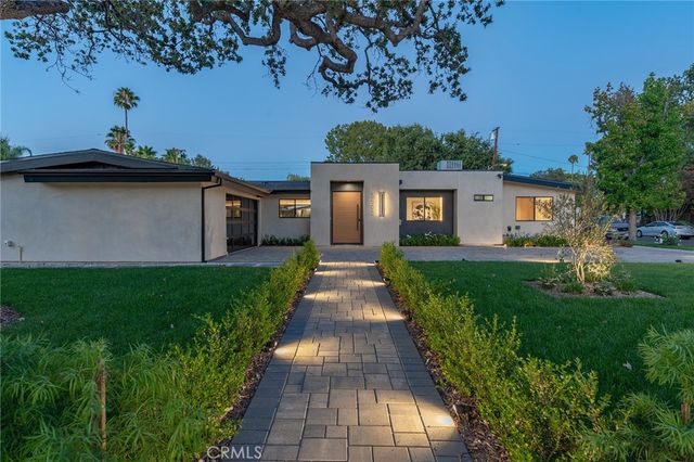 5500 Fenwood, Woodland Hills, CA 91367