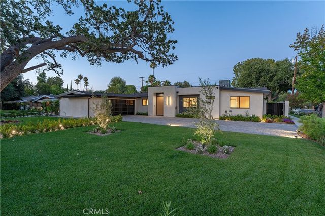 5500 Fenwood, Woodland Hills, CA 91367