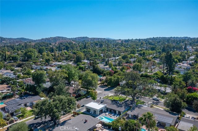 5500 Fenwood, Woodland Hills, CA 91367
