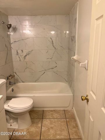 415 N Halifax Ave Apt 111, Daytona Beach, FL 32118