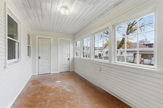 1027 W MAXWELL Ave, Spokane, WA 99201