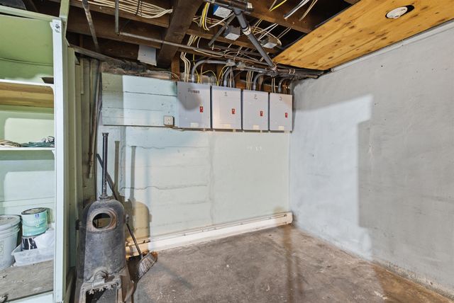 1027 W MAXWELL Ave, Spokane, WA 99201