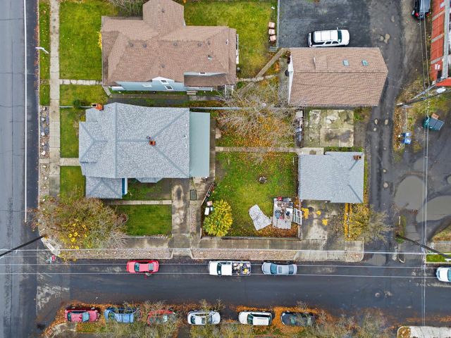 1027 W MAXWELL Ave, Spokane, WA 99201