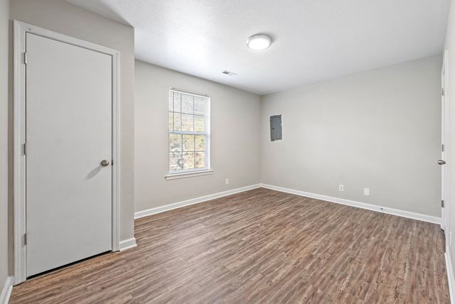 209 Lexington Dr Apt 2, Clarksville, TN 37042