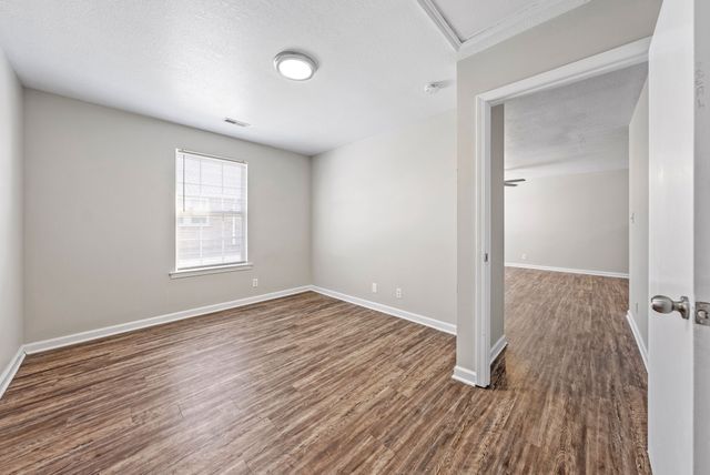 209 Lexington Dr Apt 2, Clarksville, TN 37042