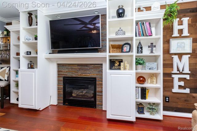 653 Chestnut Street, Wyandotte, MI 48192