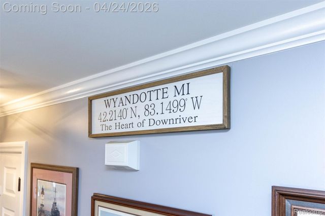 653 Chestnut Street, Wyandotte, MI 48192