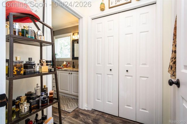 653 Chestnut Street, Wyandotte, MI 48192